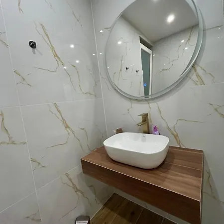 Urban & Stylish In Old Town - 5 Min From Bascarsija Apartman